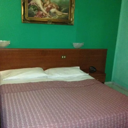Bonola Отель 2*