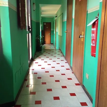 فندق Bonola 2*